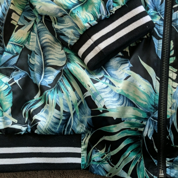 Sateen jungle print bomber - Picture 3 of 3